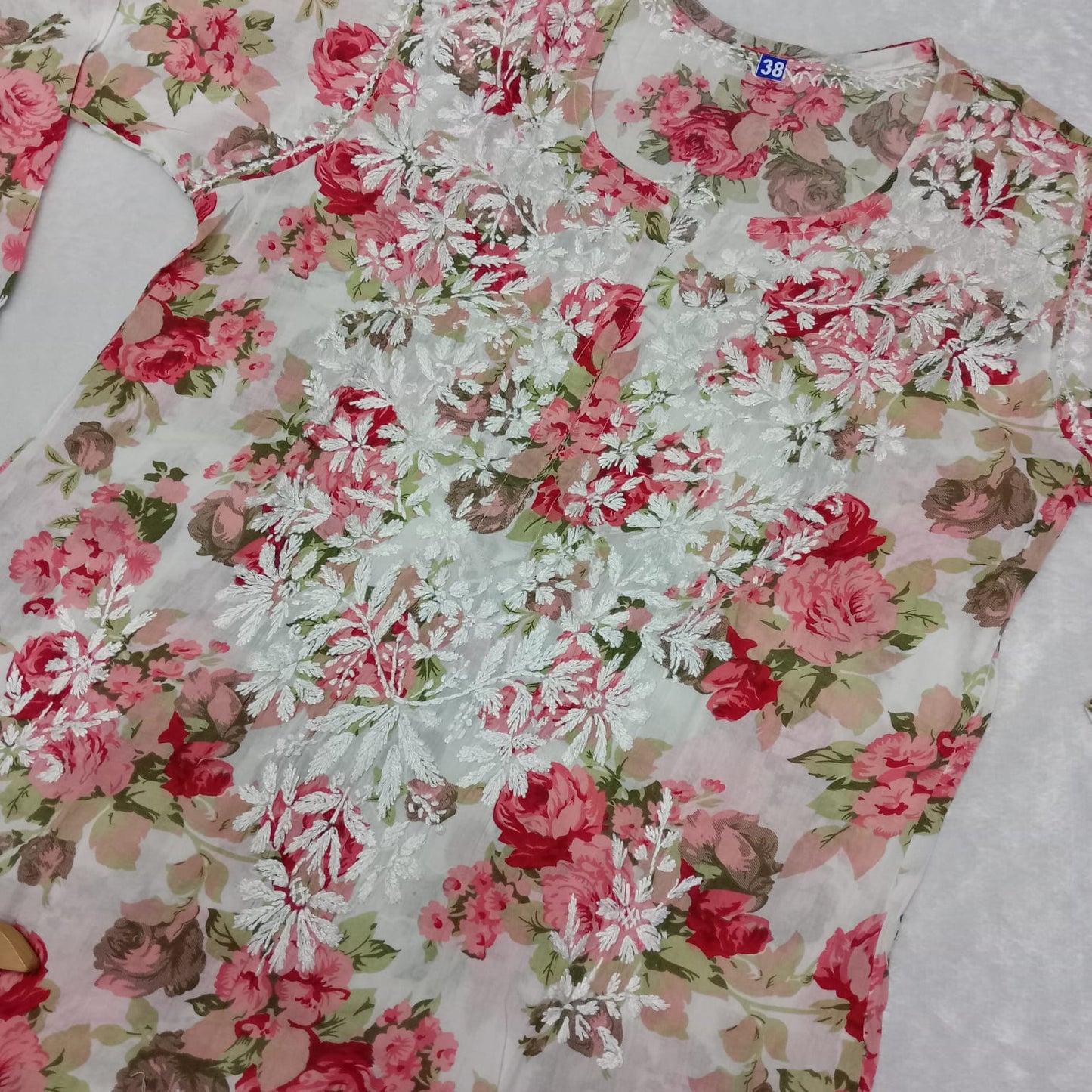 Aisha Mulmul Floral Printed Chikankari Handwork Kurti- Red Colour - Chikankaar