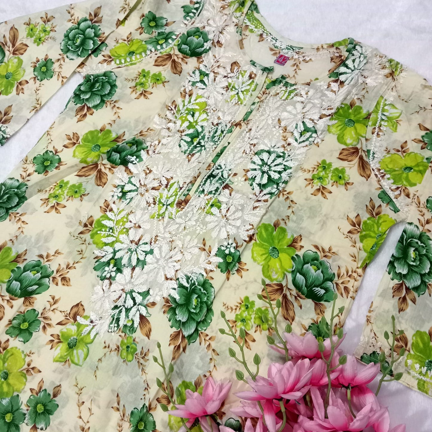 PURE MULMUL COTTON CHIKANKARI KURTI WITH FLORAL PRINT - GREEN COLOUR - Chikankaar