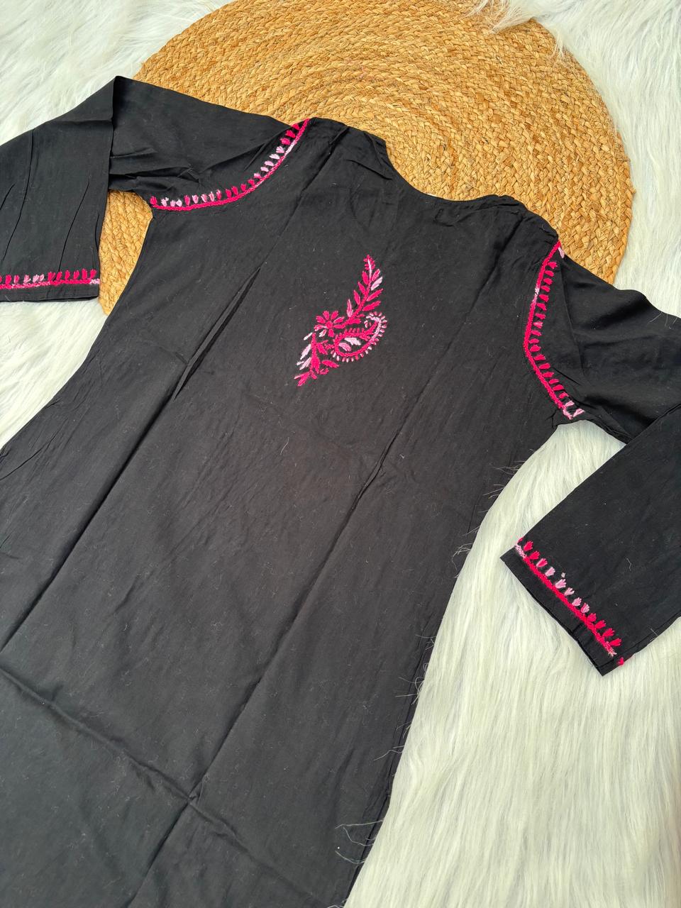 Maryam Handwork Cotton Lucknowi Chikankari Kurti - Pink Colour