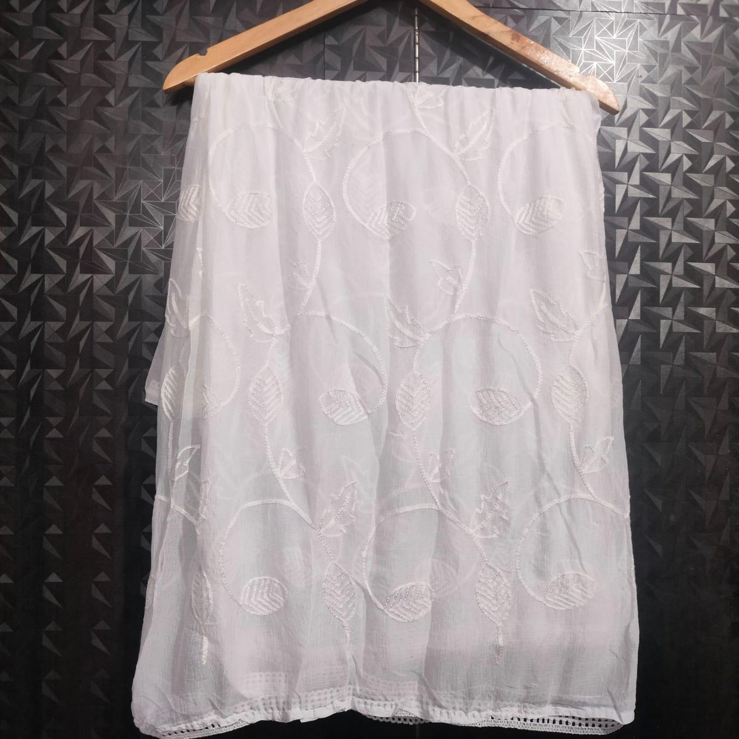 CHIFFON CHIKANKARI DYEABLE DUPATTA - Chikankaar