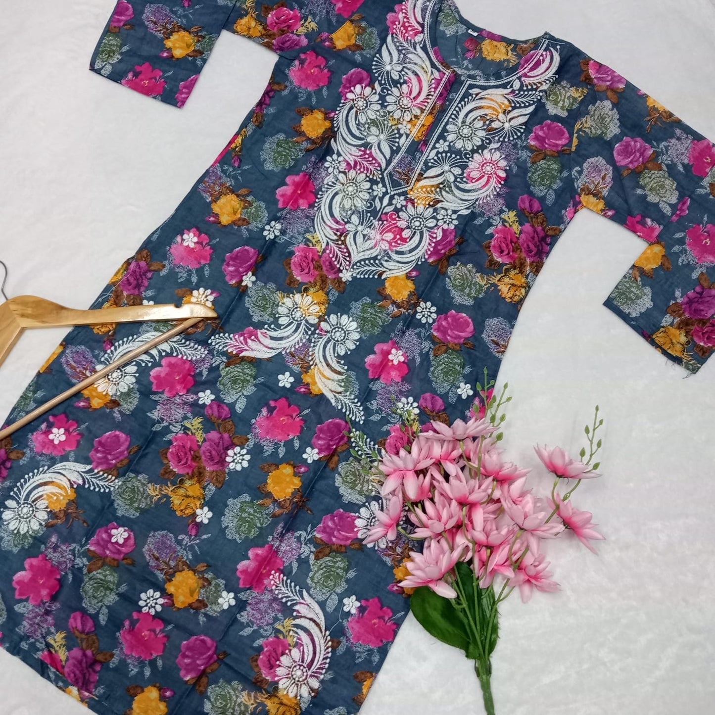 MULMUL COTTON FLORAL PRINT CHIKANKARI MACHINE WORK KURTI -GREY COLOUR - Chikankaar