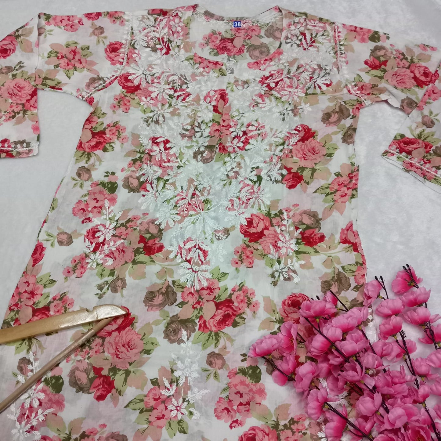 Aisha Mulmul Floral Printed Chikankari Handwork Kurti- Red Colour - Chikankaar