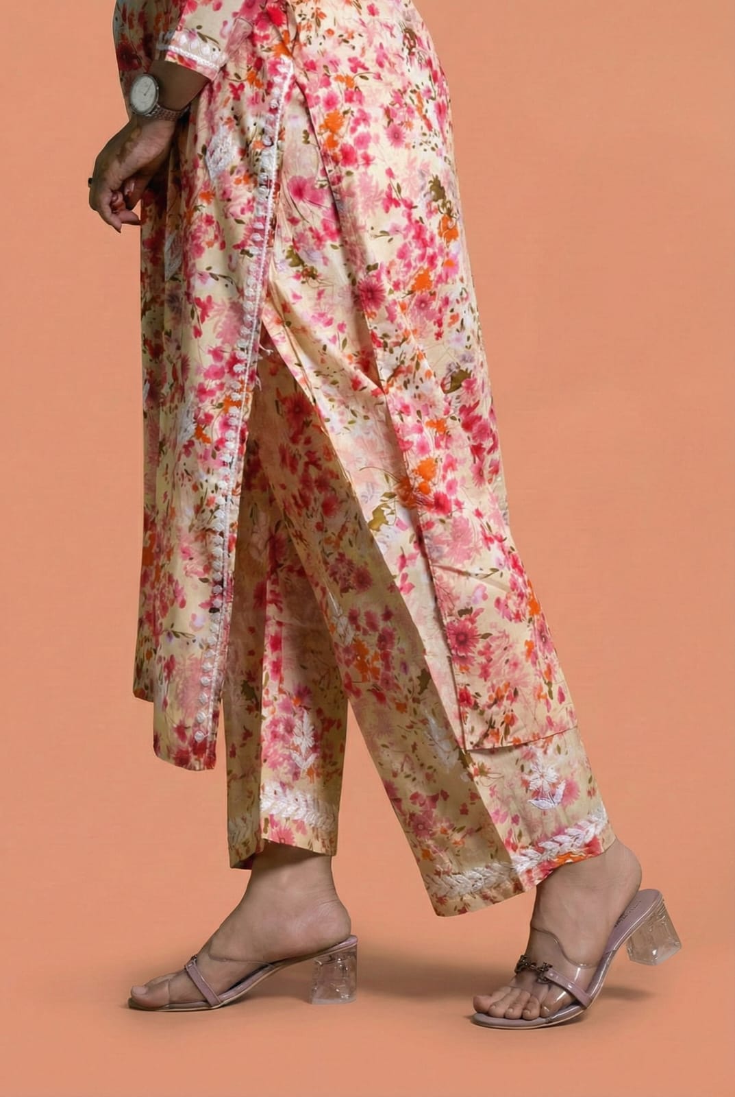 Maira Mulmul Cotton Chikankari Kurti Set - Red Colour