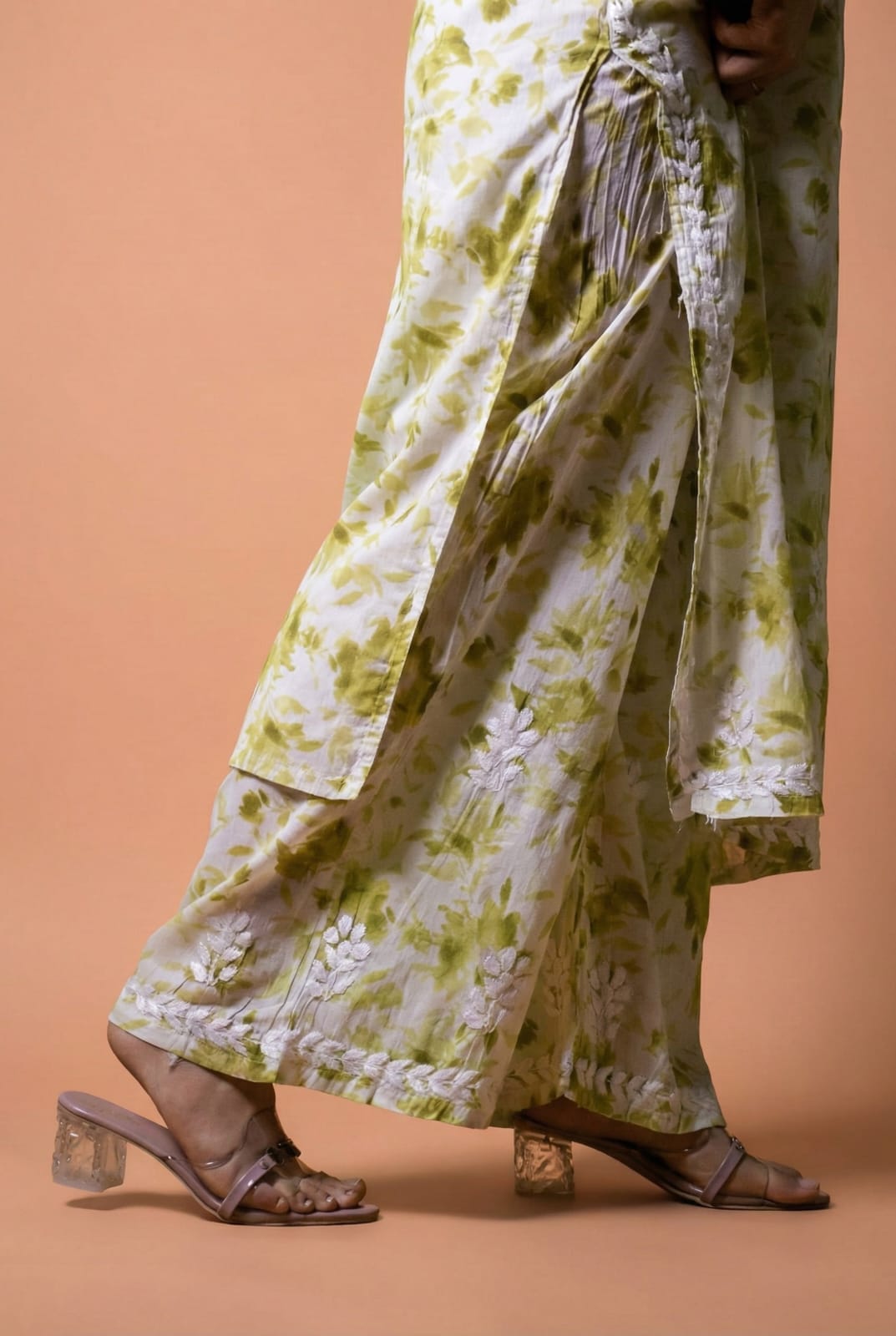 Aaliyah Mulmul Cotton Chikankari Kurti Set -Green Colour