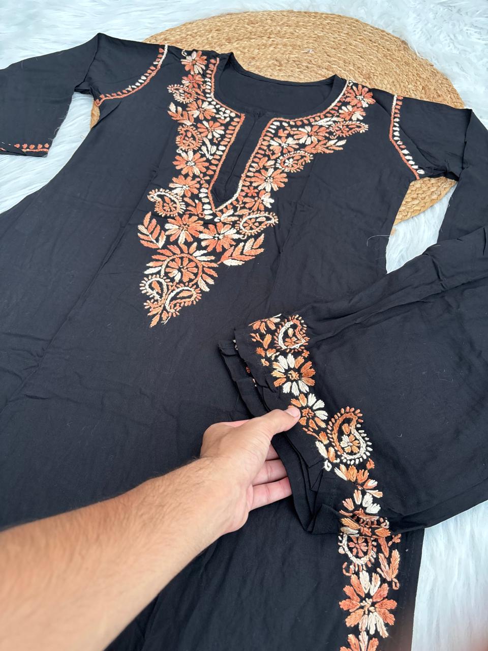 Lubna Rayon Handwork Chikankari Kurti Set- Peach Colour