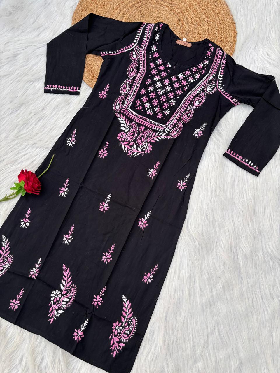 Maryam Handwork Cotton Lucknowi Chikankari Kurti - Light Pink Colour